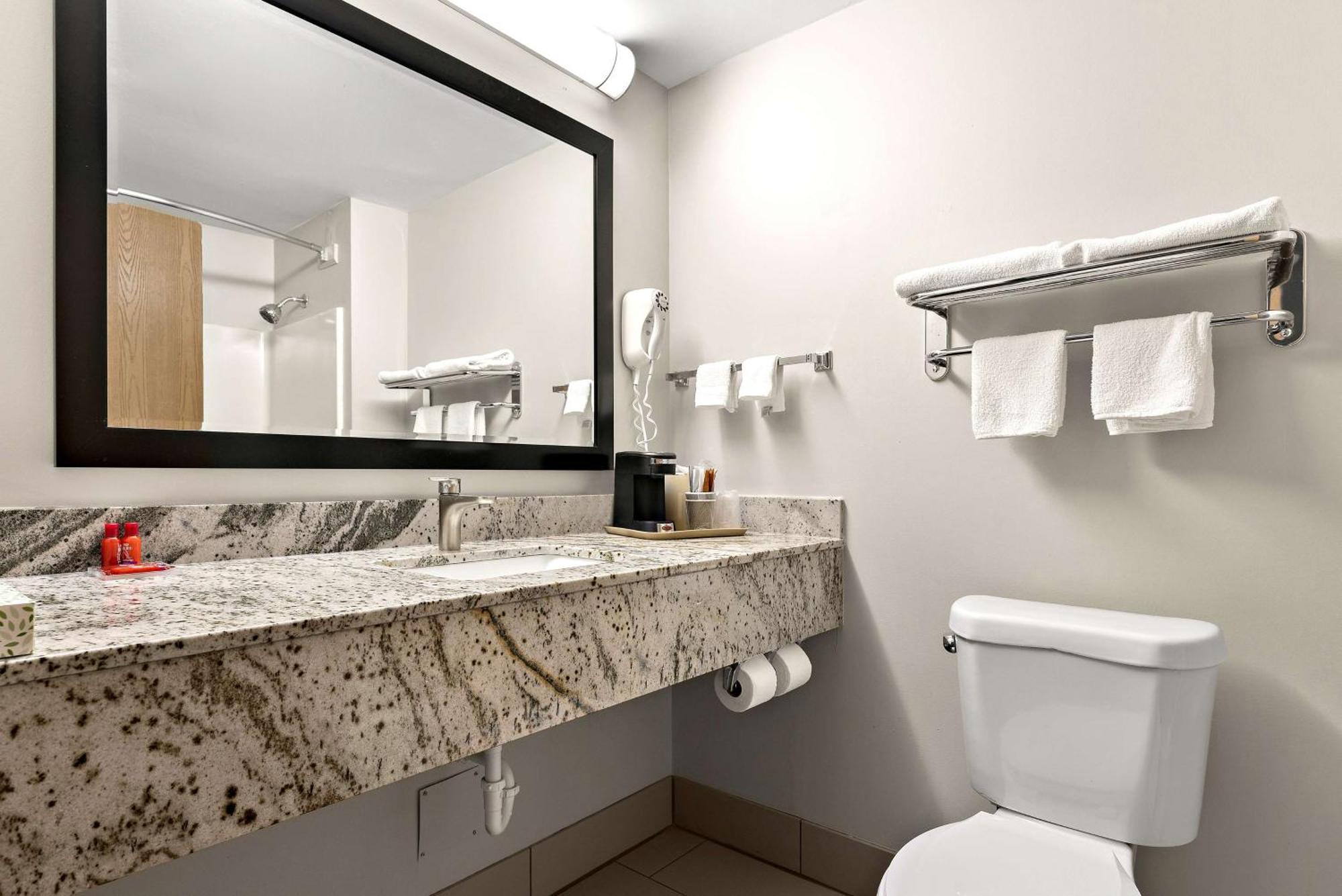 Surestay Plus Hotel By Best Western Tulsa East Zewnętrze zdjęcie