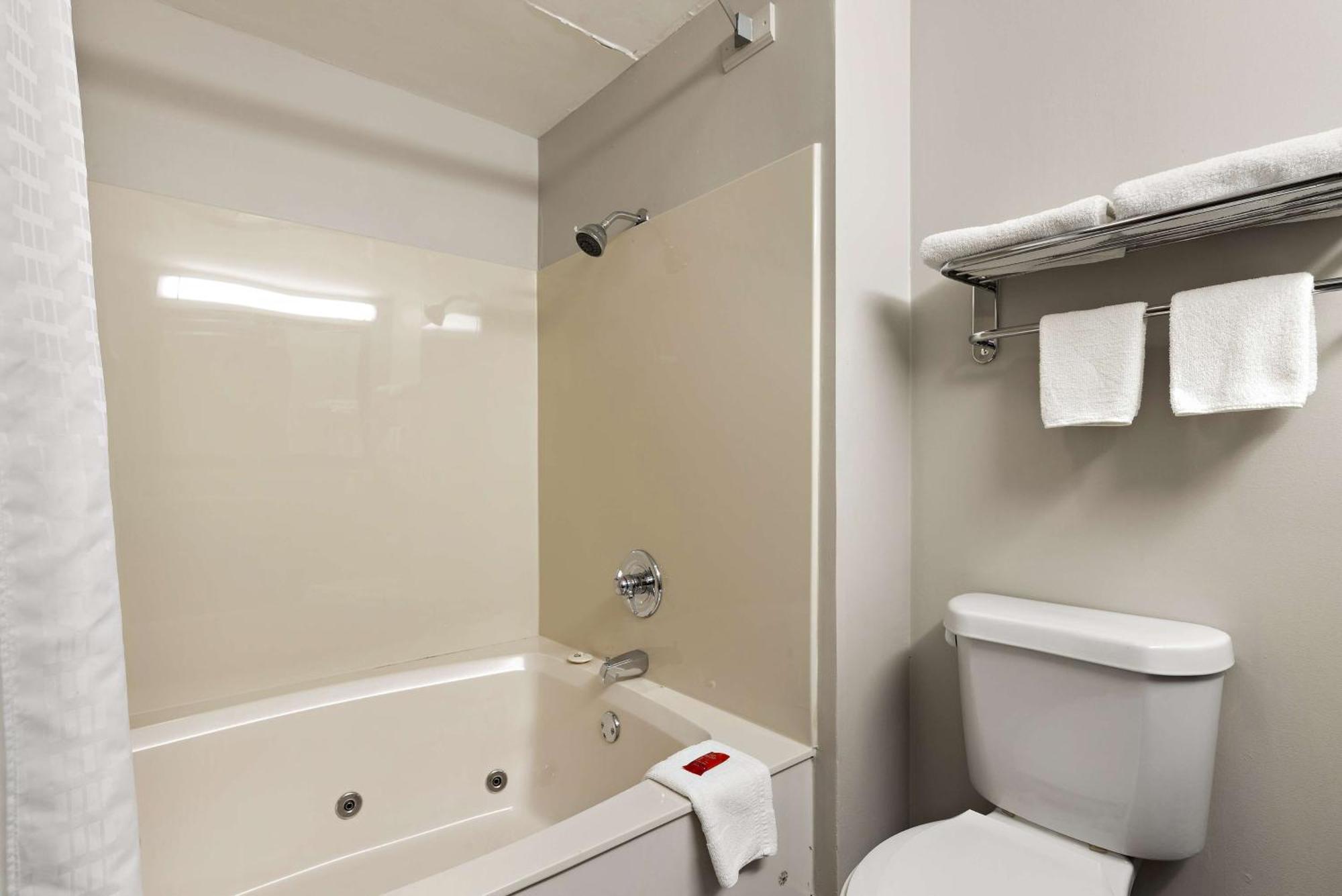 Surestay Plus Hotel By Best Western Tulsa East Zewnętrze zdjęcie