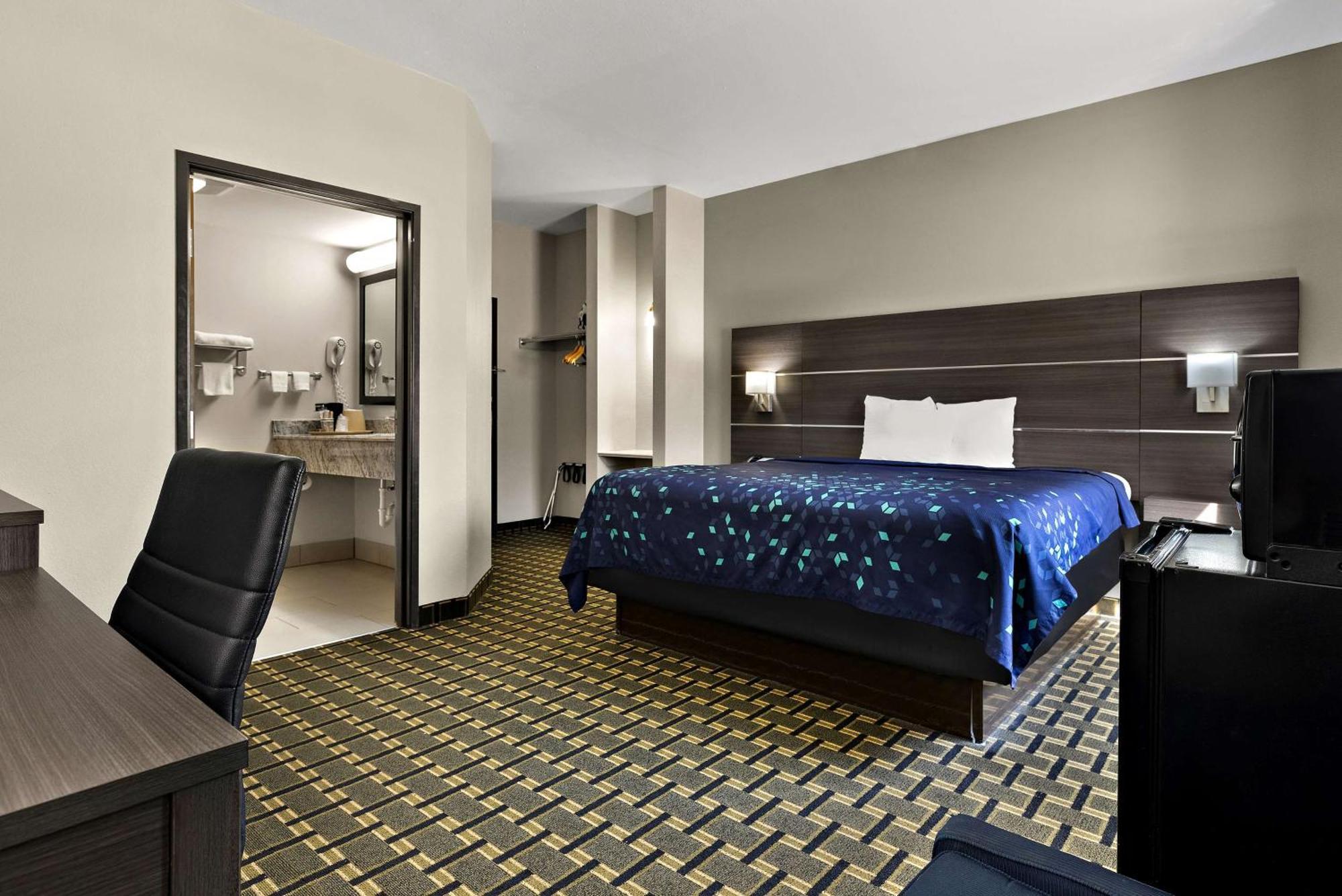 Surestay Plus Hotel By Best Western Tulsa East Zewnętrze zdjęcie