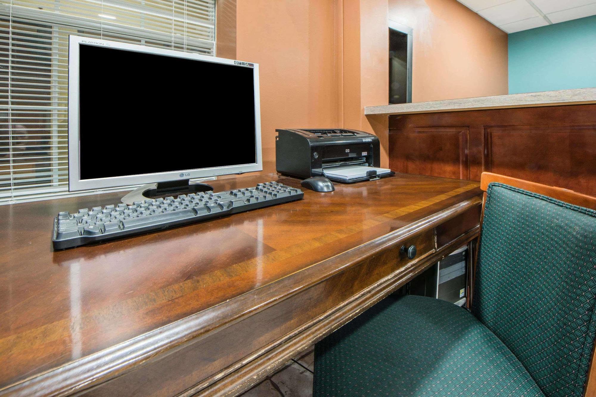 Surestay Plus Hotel By Best Western Tulsa East Zewnętrze zdjęcie