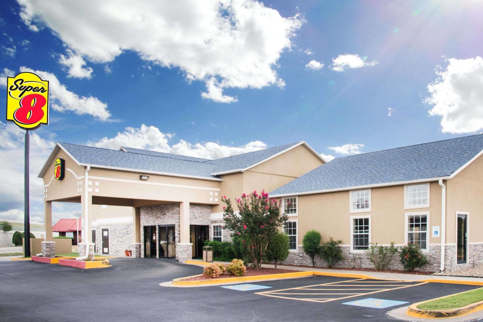 Surestay Plus Hotel By Best Western Tulsa East Zewnętrze zdjęcie